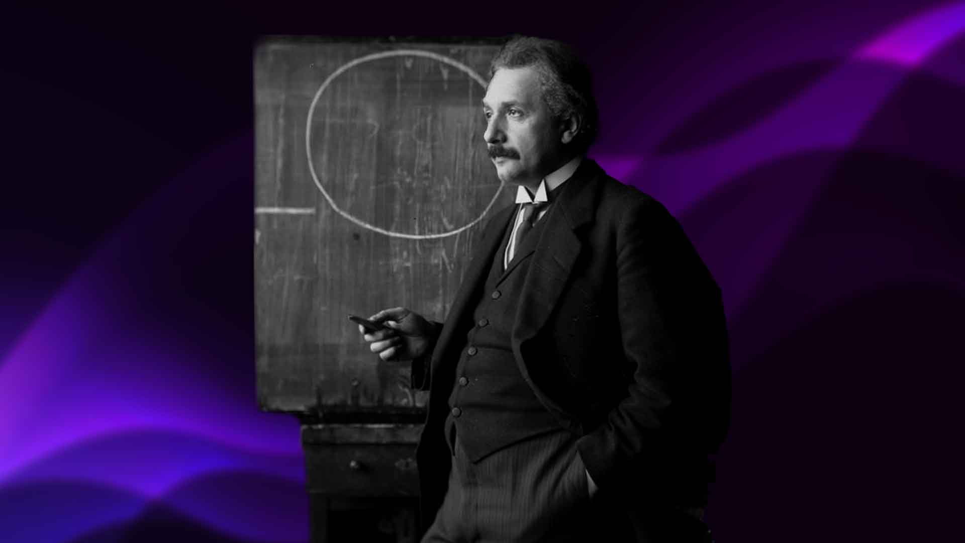 "La creatività è l'intelligenza che si diverte." 